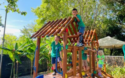 Carta #11: Mejoras en nuestro parque infantil Prepa y más juegos al aire libre en la naturaleza | Letter #11: Improvements to our Prepa Playground and more Outdoor Nature Play